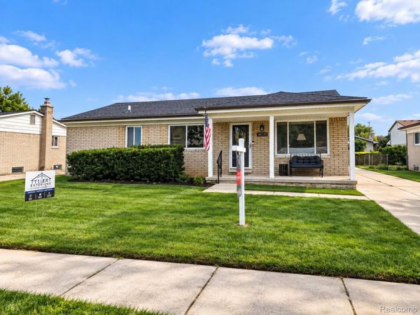 15270 Cambridge Drive , Fraser, Mi 48026