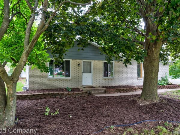 47051 Burton Drive, Shelby Township, Mi 48317
