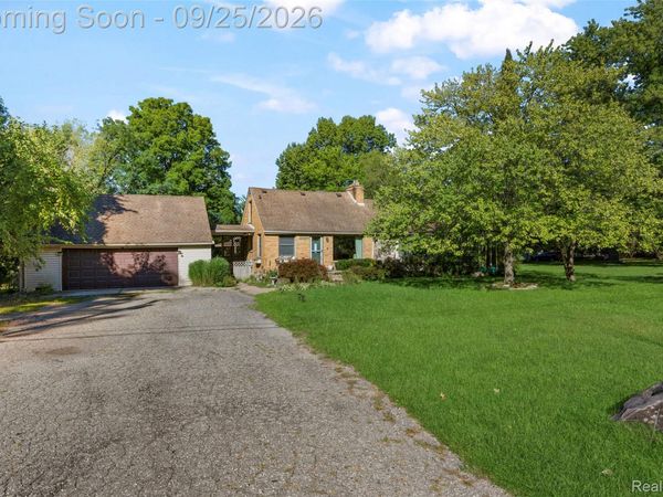 20855 Cass Street, Farmington Hills, Mi 48335