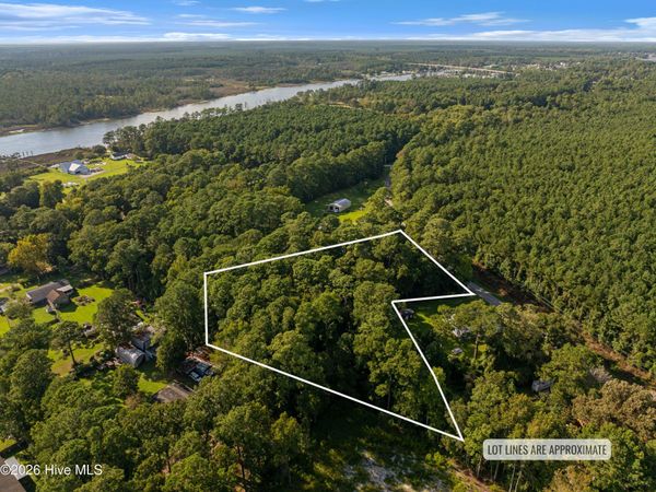 869 Tuttles Grove , Beaufort, NC 28516