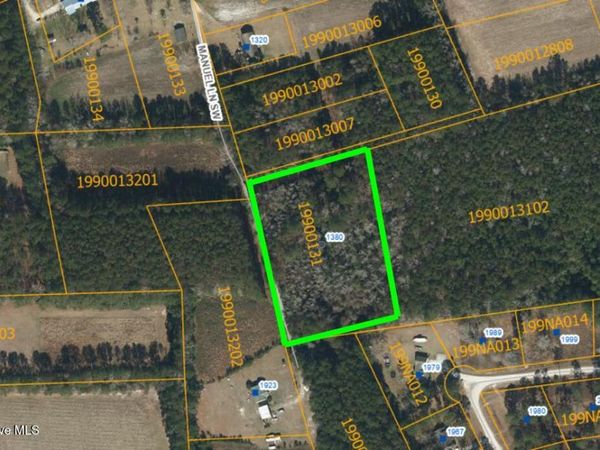 1380 Manuel Lane SW, Supply, NC 28462