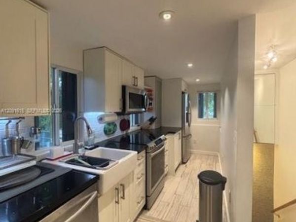 180 NE 82nd Ter , Unit U, Miami, FL 33138
