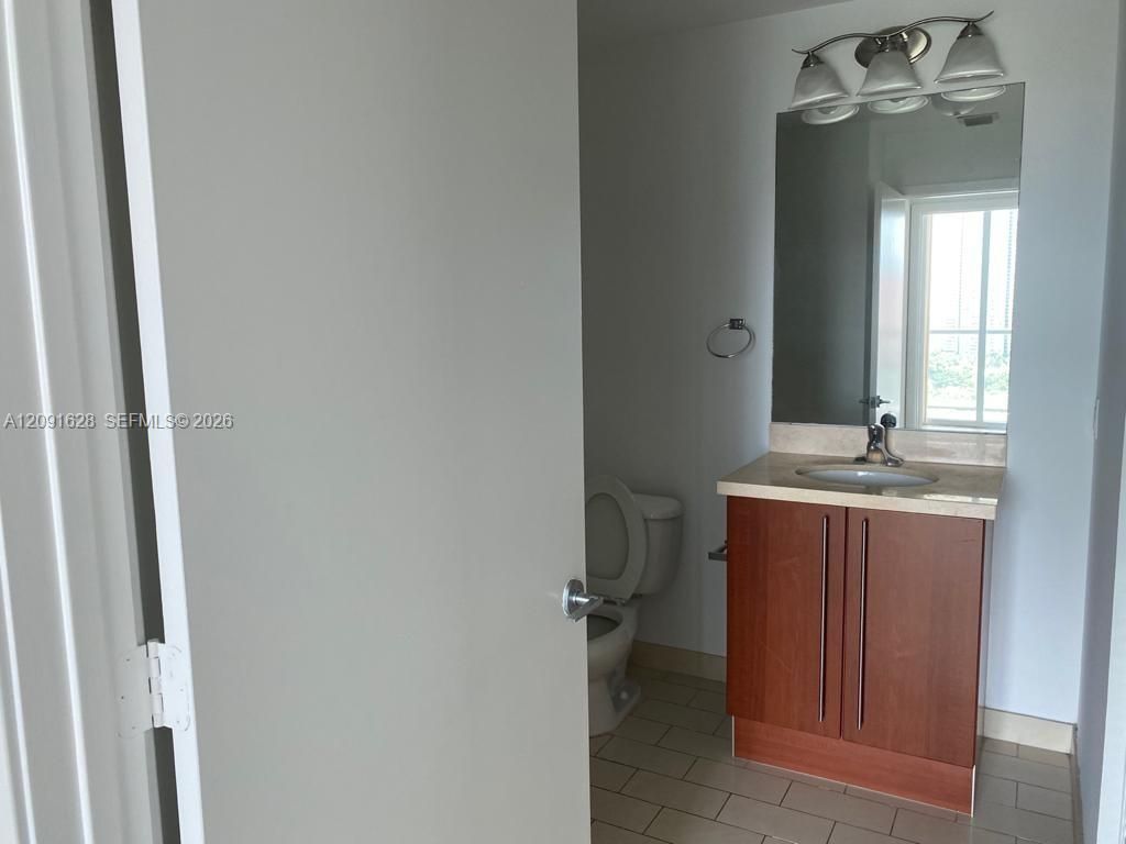 79 SW 12th St , Unit 2403-S, Miami, FL 33130 Photo