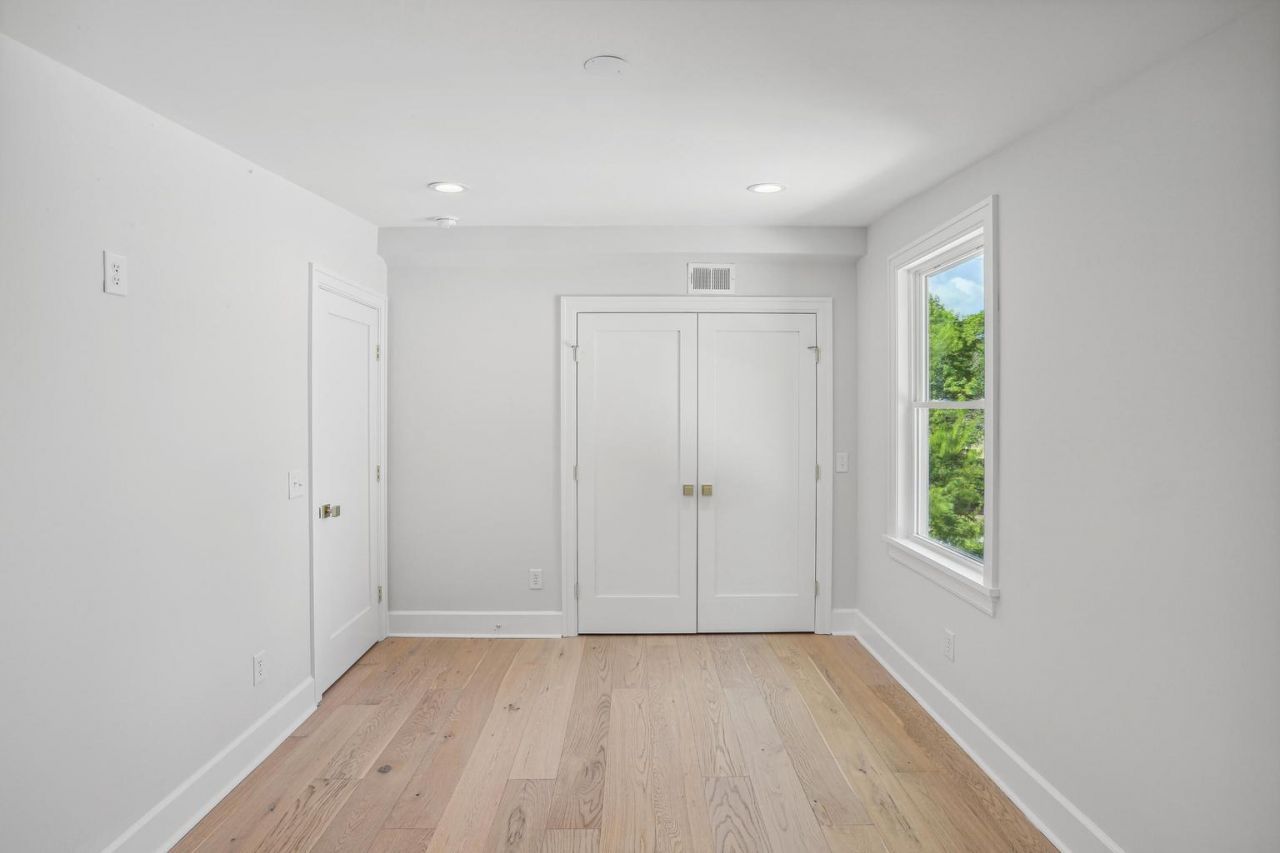 2127 Medway Road Photo 31