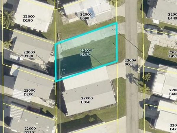 20690 Port DR , ESTERO, FL 33928