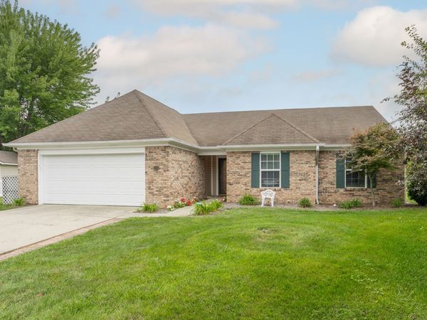 10236 Chamomile Court , Noblesville, IN 46060