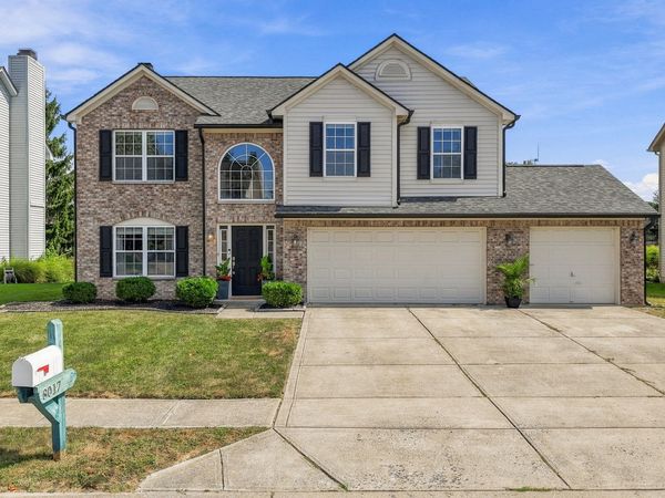8017 Branch Creek Drive , Indianapolis, IN 46268