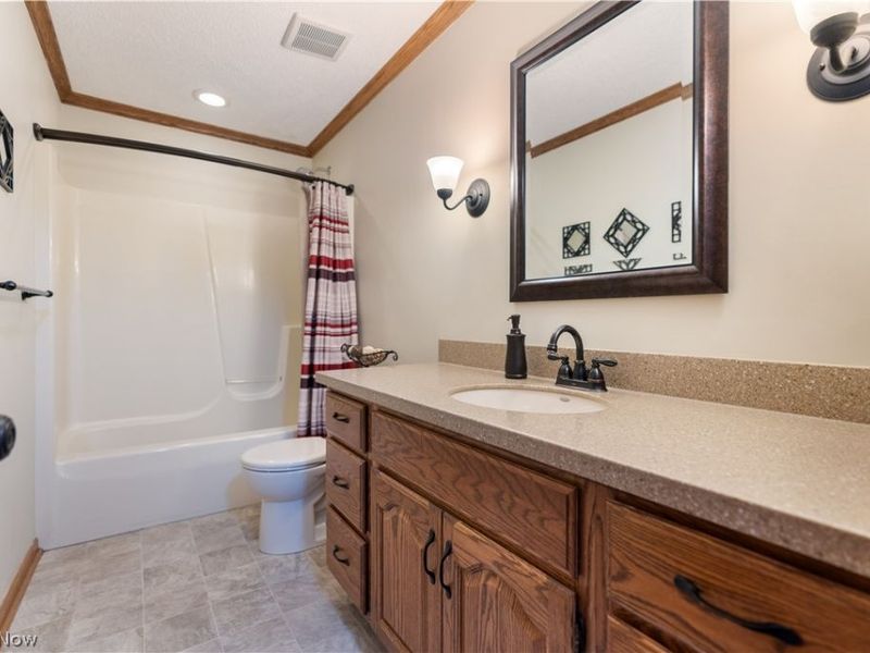 6650 Blendon Avenue NW, Canton, OH 44718 Photo 34