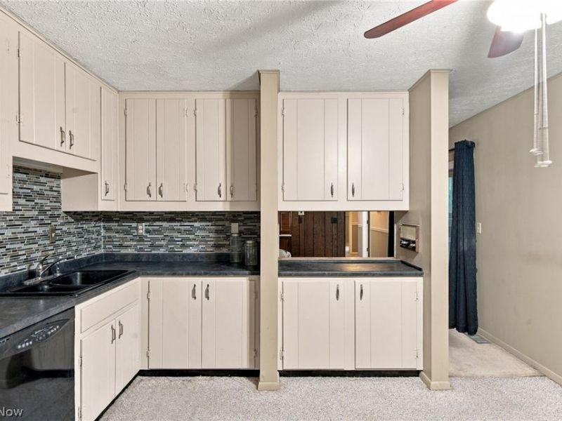 4936 Gate Moss Oval, North Ridgeville, OH 44039 Photo 9
