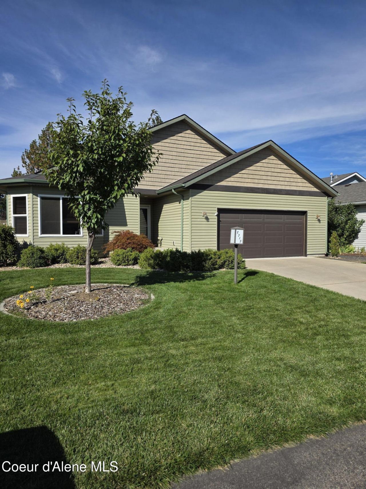 8713 N Indywood Dr, Hayden, ID 83835 Main Photo