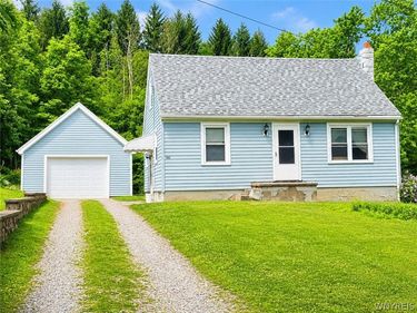 7866 Zimmerman Rd , Hamburg, NY 14075