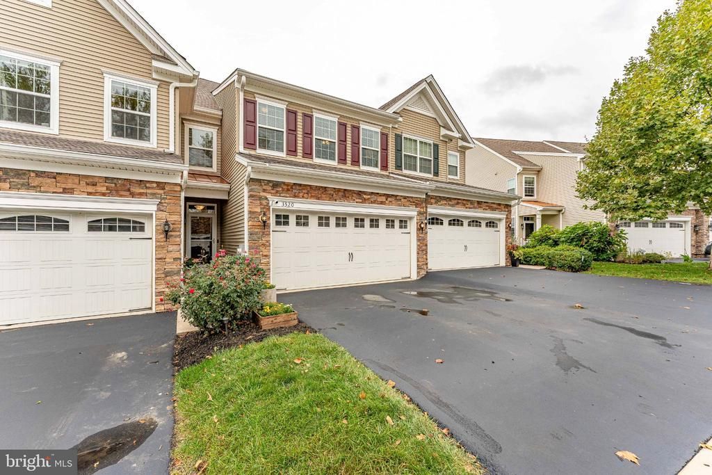 3520 MUIRWOOD DRIVE, NEWTOWN SQUARE, PA 19073