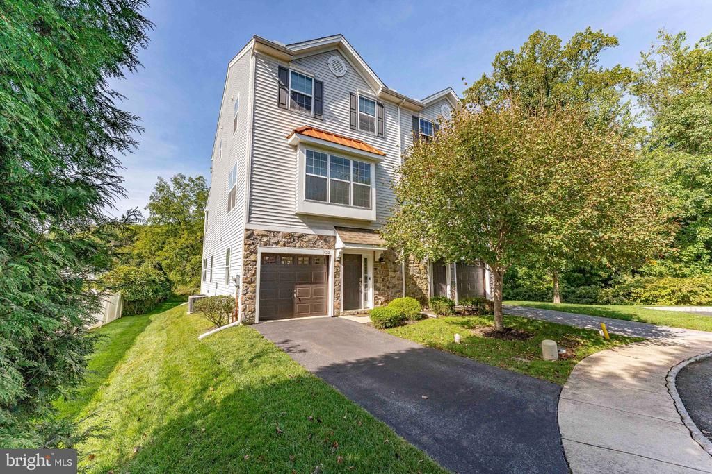 1422 BRAYDEN DRIVE, BOOTHWYN, PA 19061