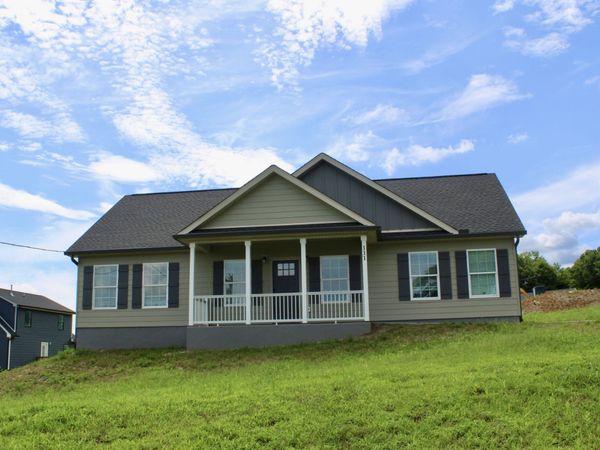 111 Alice Preston Loop , Gordonsville, TN 38563