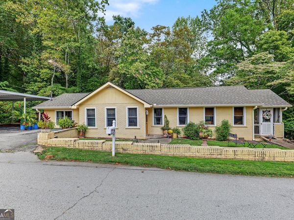 98 Pickett Hill Street, Clayton, GA 30525