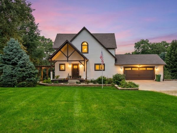 3930 Brandy Lane , Clinton, IA 52732