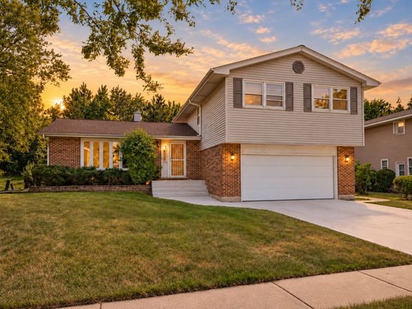 1727 Roosa Lane , Elk Grove Village, IL 60007