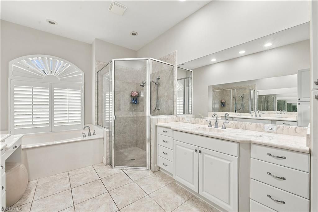 4995 Rustic Oaks Cir, Naples, FL 34105 Photo