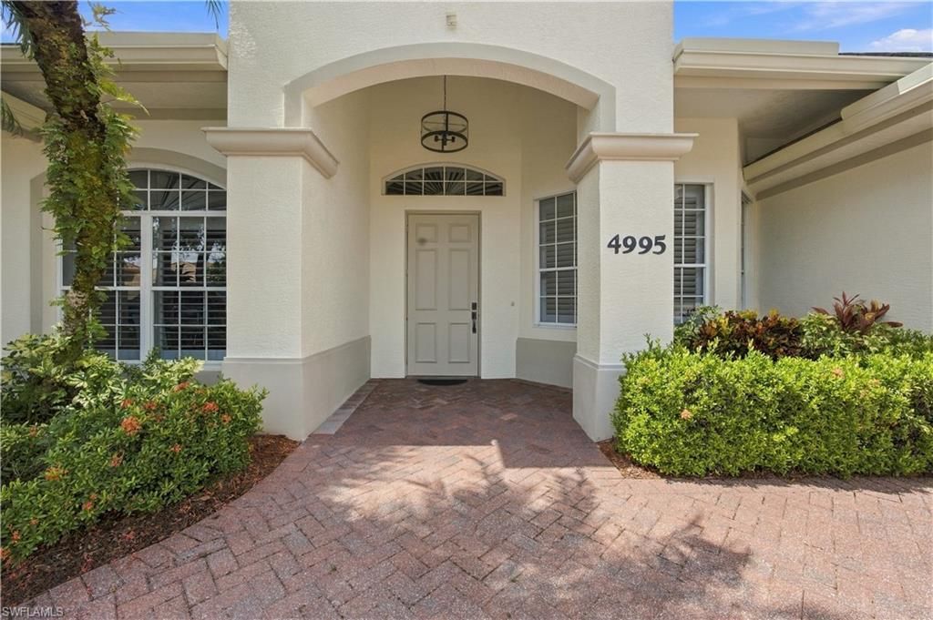 4995 Rustic Oaks Cir, Naples, FL 34105 Photo