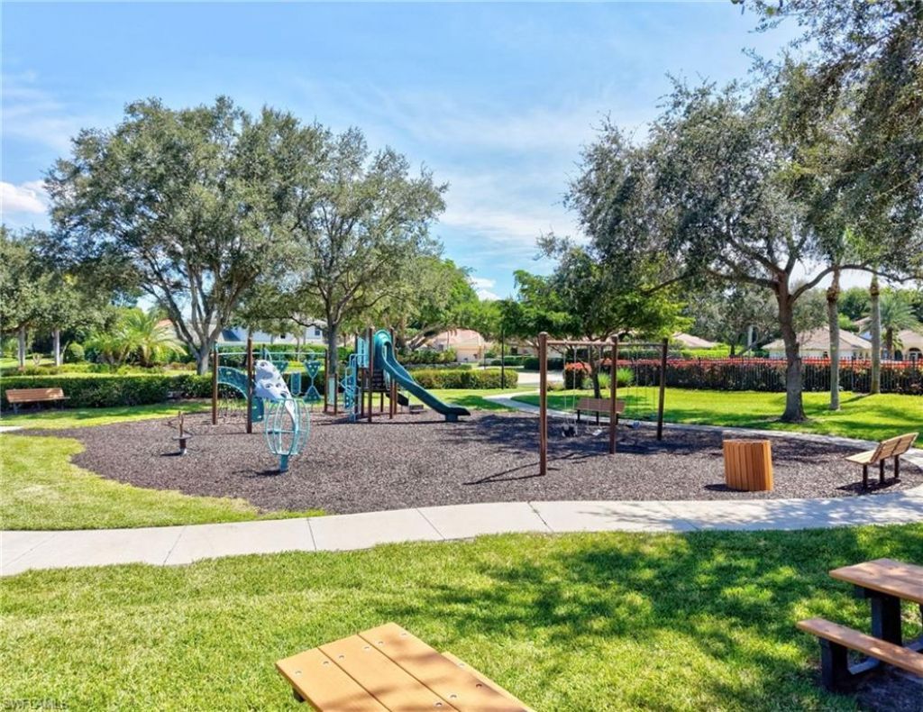 4995 Rustic Oaks Cir, Naples, FL 34105 Photo