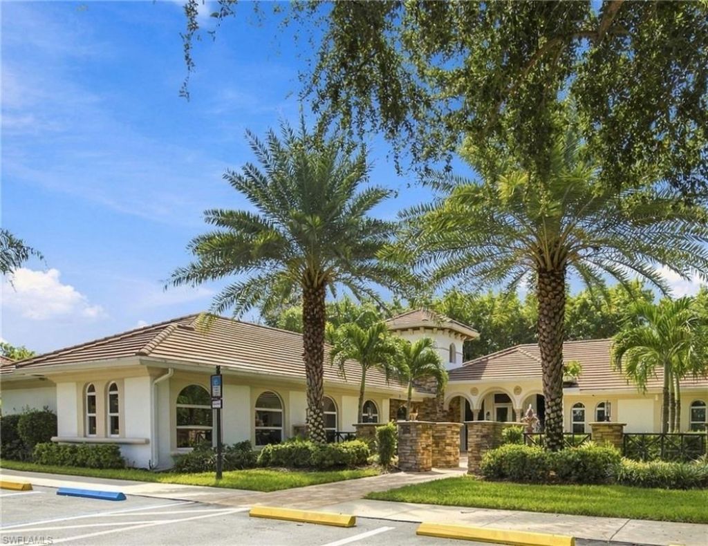 4995 Rustic Oaks Cir, Naples, FL 34105 Photo
