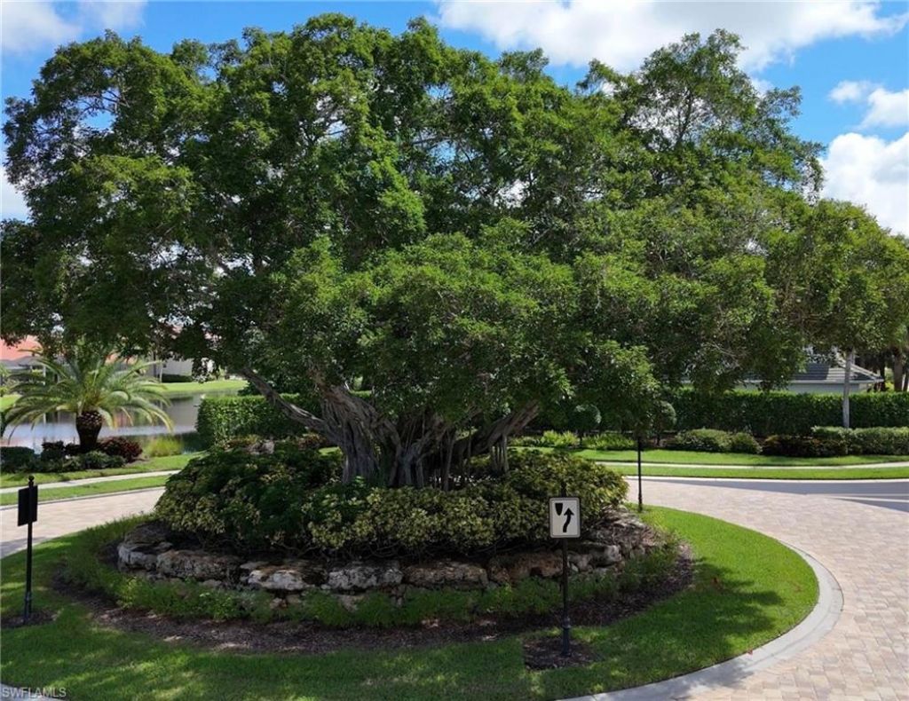 4995 Rustic Oaks Cir, Naples, FL 34105 Photo