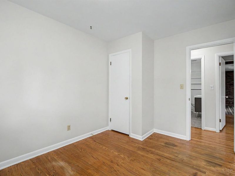 93 Julep Lane, Greenhills, OH 45218 Photo 18