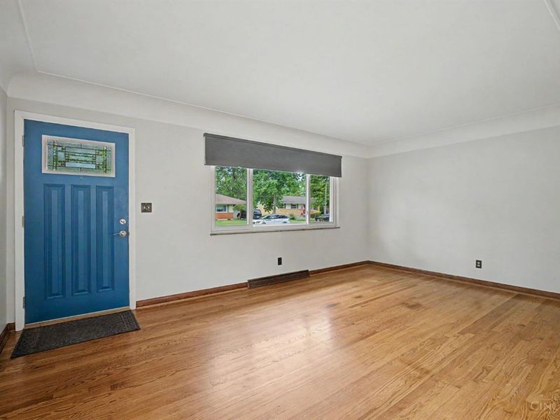 93 Julep Lane, Greenhills, OH 45218 Photo 7