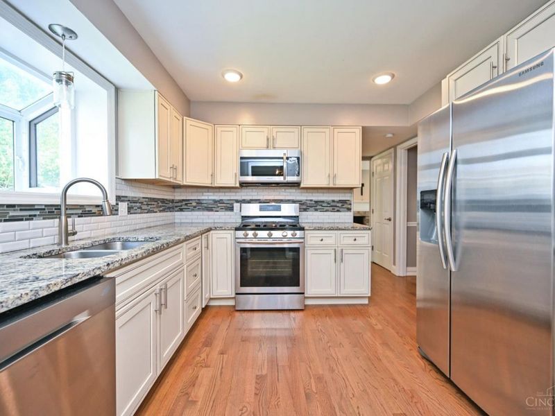 7226 Crinstead Court, Madeira, OH 45243 Photo 14