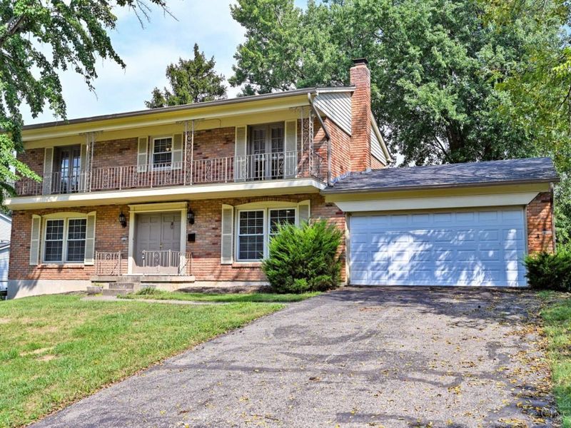 7226 Crinstead Court, Madeira, OH 45243 Photo 2
