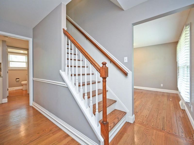 7226 Crinstead Court, Madeira, OH 45243 Photo 6