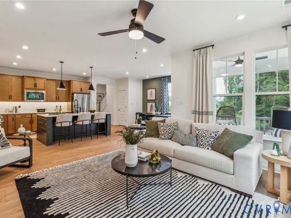18760 Palisades Cove Trail , Moseley, VA 23120