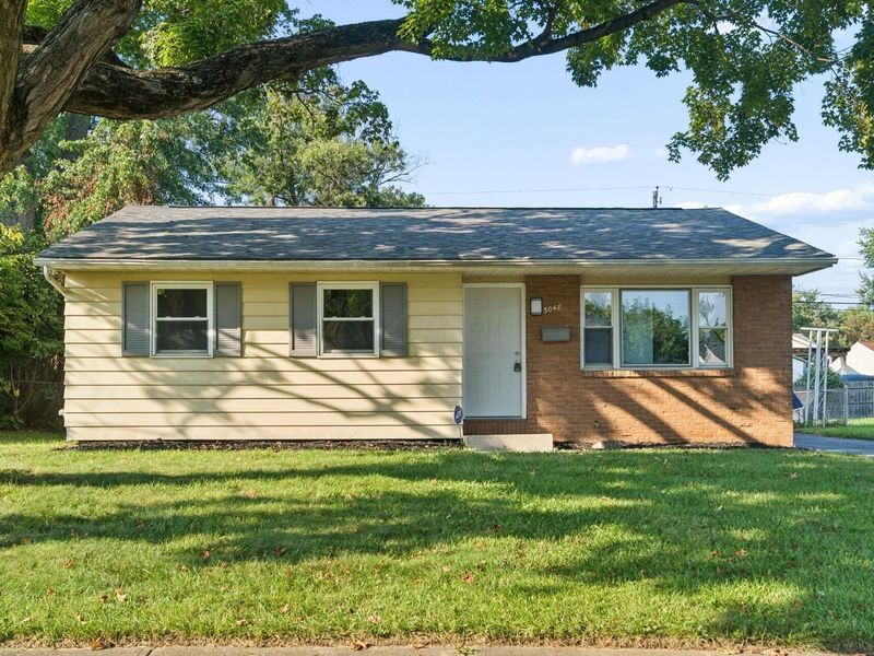 5048 Gunston Drive , Columbus, OH 43232 Photo 2