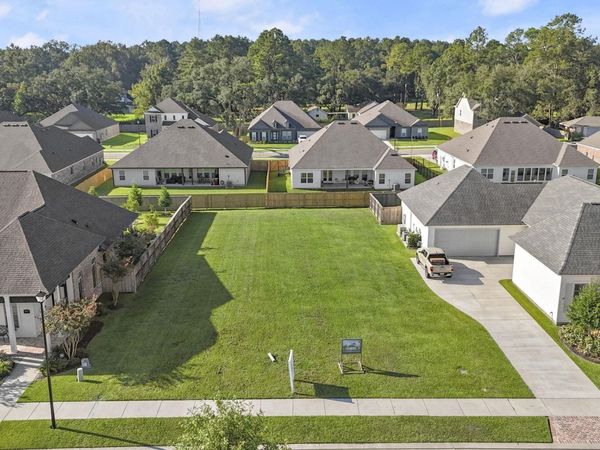 12734 Solemn Oaks Ave, Baton Rouge, LA 70818