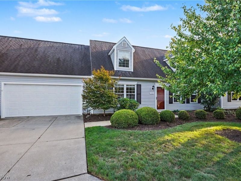 3508 E Prescott Circle, Cuyahoga Falls, OH 44223 Photo 1