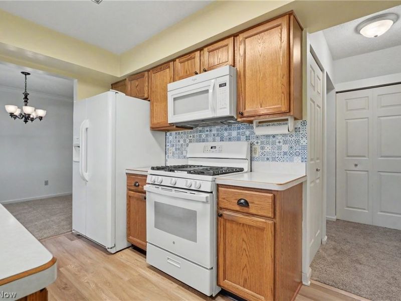3508 E Prescott Circle, Cuyahoga Falls, OH 44223 Photo 11