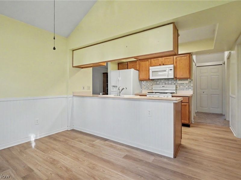 3508 E Prescott Circle, Cuyahoga Falls, OH 44223 Photo 12