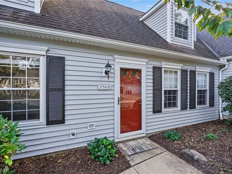 3508 E Prescott Circle, Cuyahoga Falls, OH 44223 Photo 2