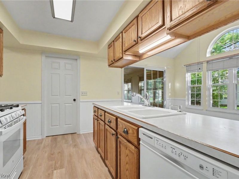 3508 E Prescott Circle, Cuyahoga Falls, OH 44223 Photo 9