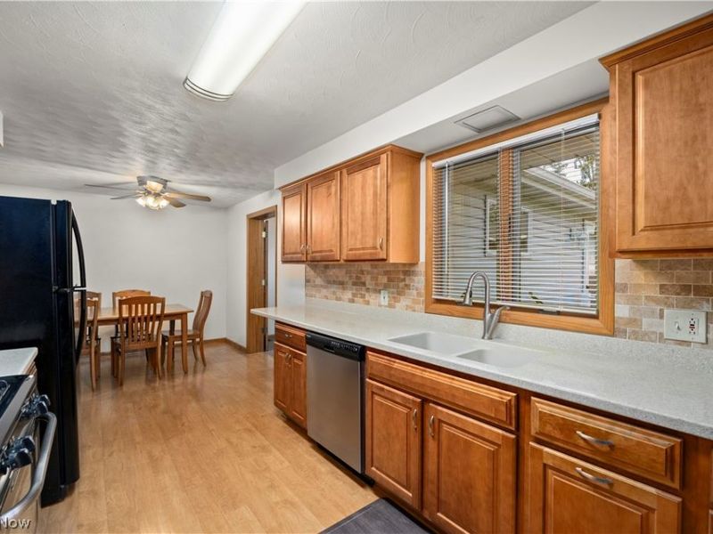 3610 Palm Springs Drive, Lorain, OH 44053 Photo 11