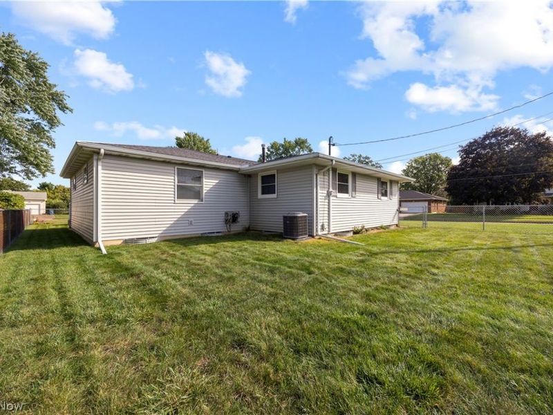 3610 Palm Springs Drive, Lorain, OH 44053 Photo 40