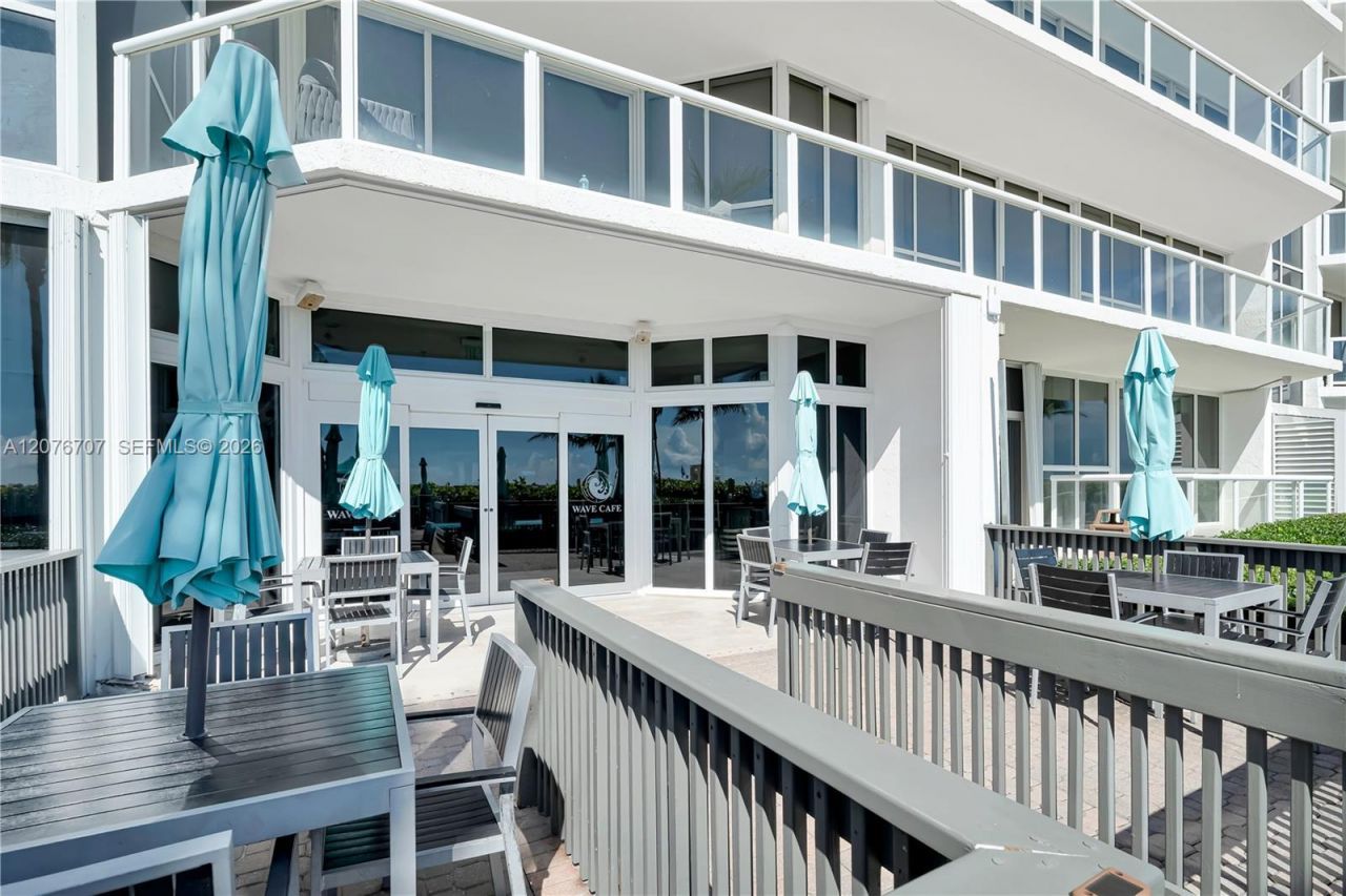 16425 Collins Ave , Unit 712, Sunny Isles Beach, FL 33160 Photo