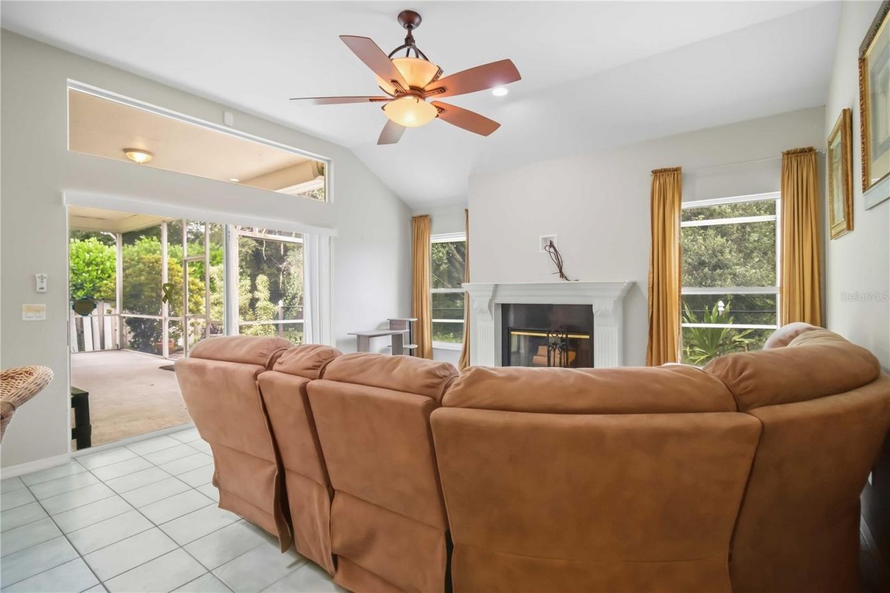 5631 Bent Oak Drive, Sarasota, FL 34232 Photo