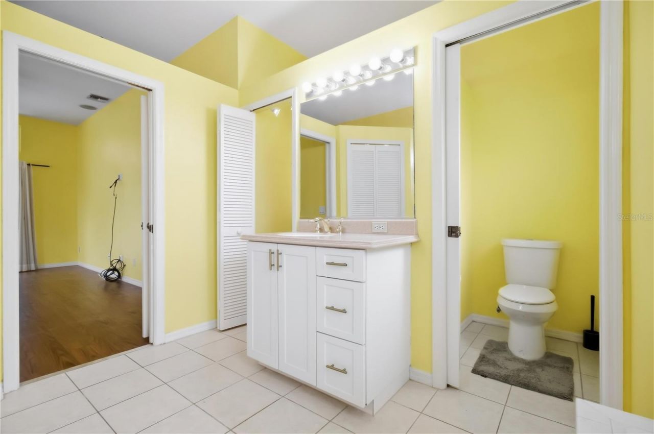 5631 Bent Oak Drive, Sarasota, FL 34232 Photo