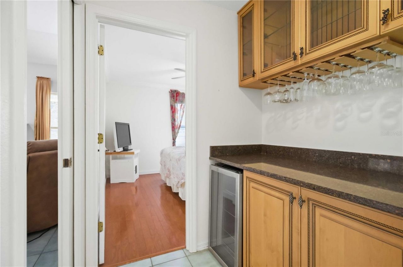 5631 Bent Oak Drive, Sarasota, FL 34232 Photo