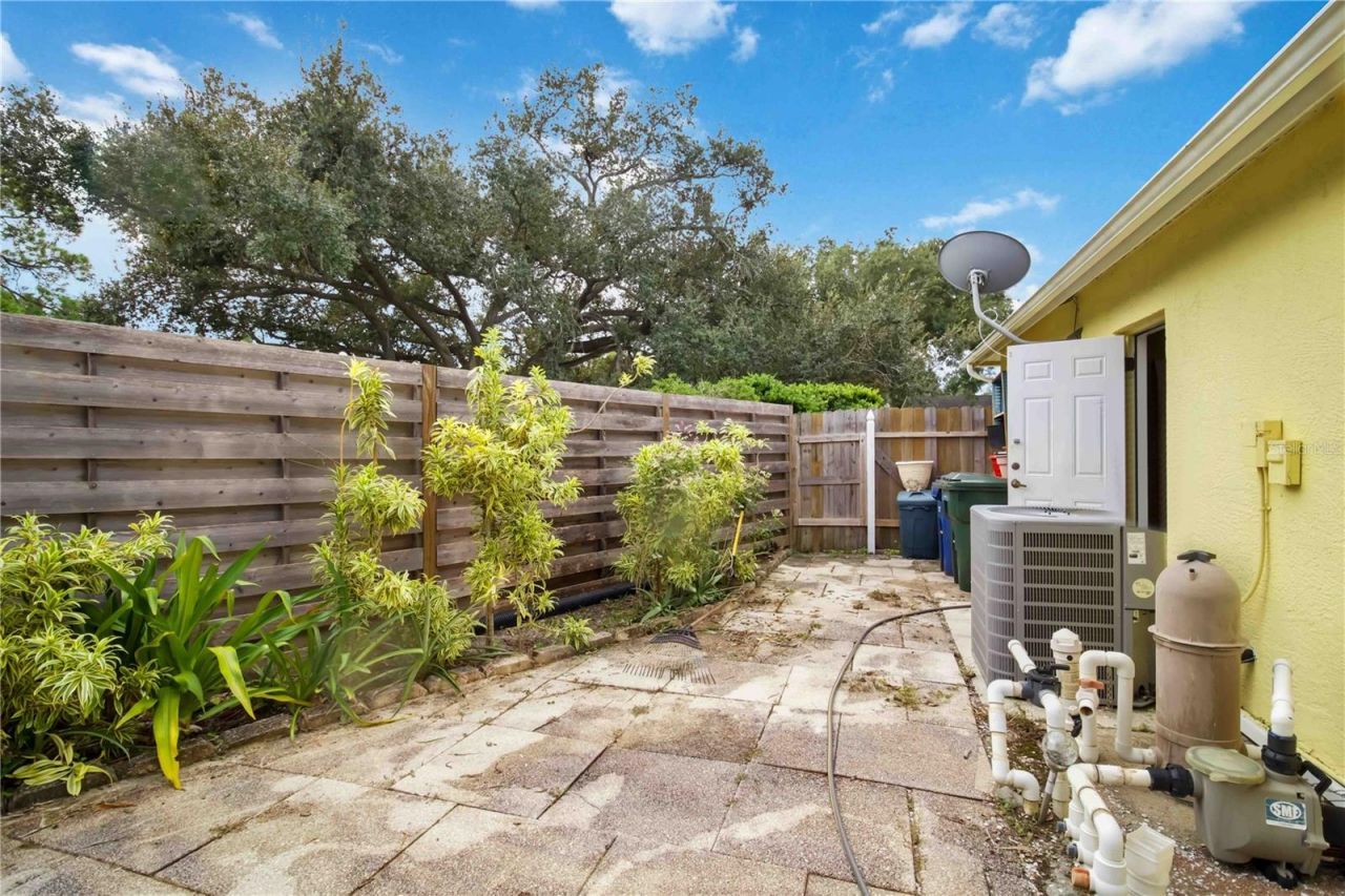 5631 Bent Oak Drive, Sarasota, FL 34232 Photo