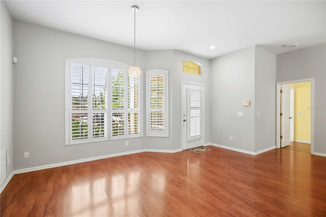 5631 Bent Oak Drive, Sarasota, FL 34232 Photo