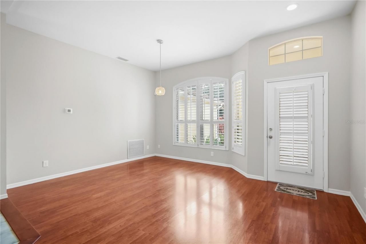 5631 Bent Oak Drive, Sarasota, FL 34232 Photo