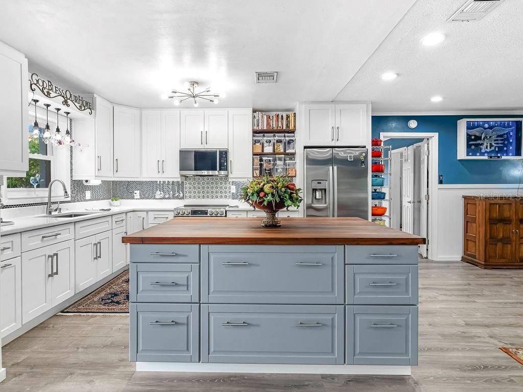 1831 Bayshore Drive, Terra Ceia, FL 34250 Photo
