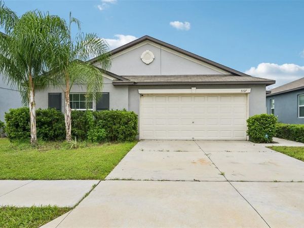 5517 BLUE AZURE DRIVE , WIMAUMA, FL 33598